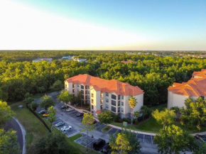 Vacation Fun Spot! Top Floor! Perfect for families and golfers!